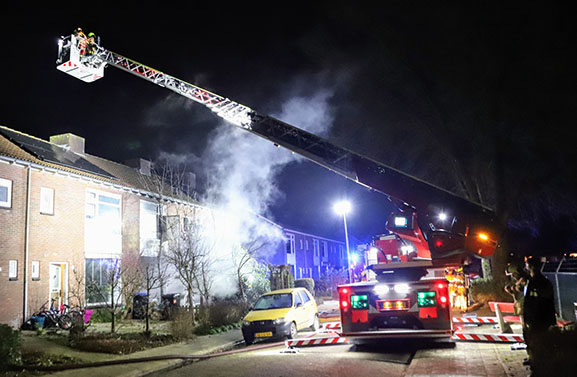 Woningbrand zorgt voor flinke schade, woning onbewoonbaar verklaard