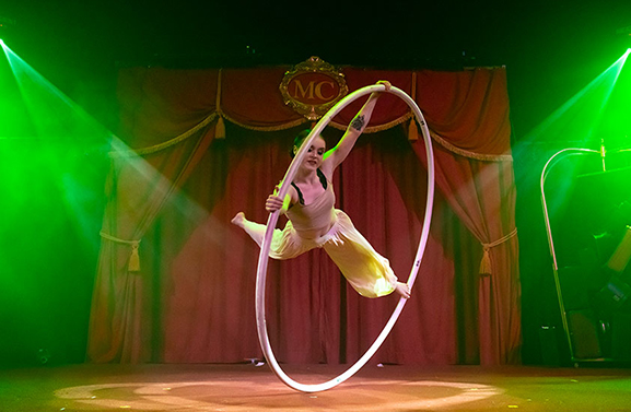 Een betekenisvol circus met magie en verbinding