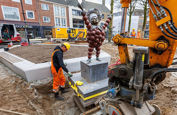Nieuwe plek voor fruitbaas Flipje; hij blijft het middelpunt van Tiel
