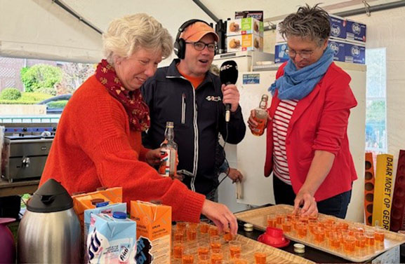 Koningsdag in de regio: Oranjegezind feest onder een stralende zon