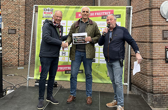 Klassieke en bijzondere auto's stelen de show tijdens Betuwse Fruitrit
