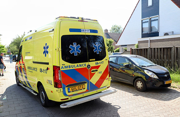 Fatbiker naar ziekenhuis na aanrijding met personenauto