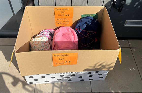 Docent van Lek en Linge start rugzakkenactie voor kinderen op de vlucht