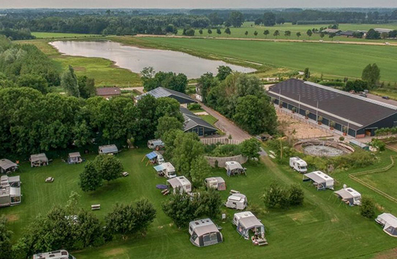Op deze 18+ camping mogen geen kinderen overnachten