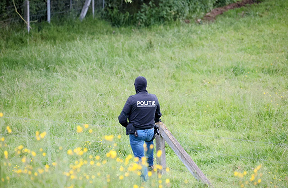 Speciale politie-eenheid doet in inval in Ingen