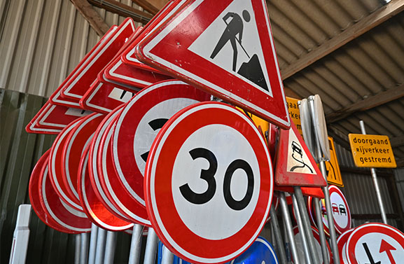 Gemeente verspreidt verkeersplannen over de jaren heen vanwege hoge kosten