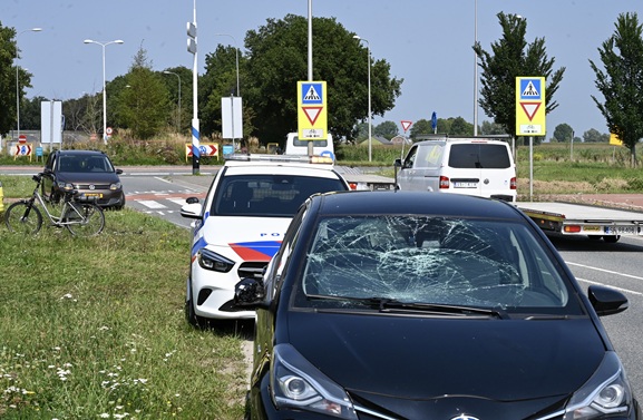 Fietser gewond na aanrijding bij Vianen
