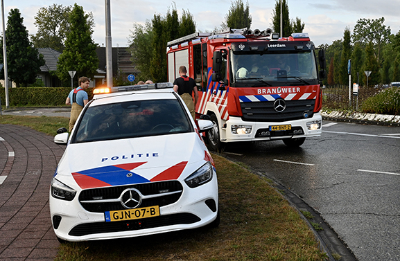 Auto te water geraakt op de N484