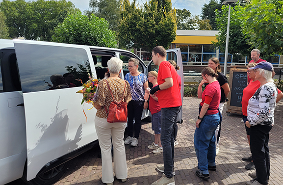 Nieuwe bus versterkt saamhorigheid in Everdingen