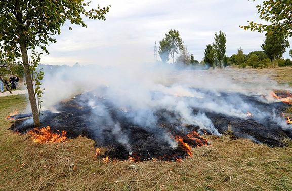 Voormalge vuilnisbelt in brand