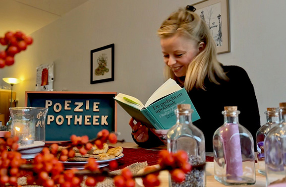Kerst-Poëzie-Apotheek in de Kapel van het Weeshuis