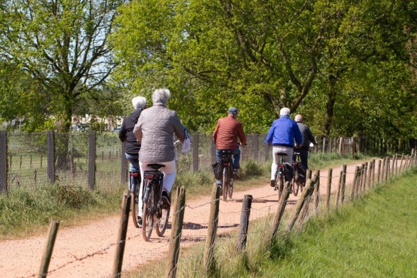 Nationale Doortrapdagen moeten senioren veiliger laten fietsen