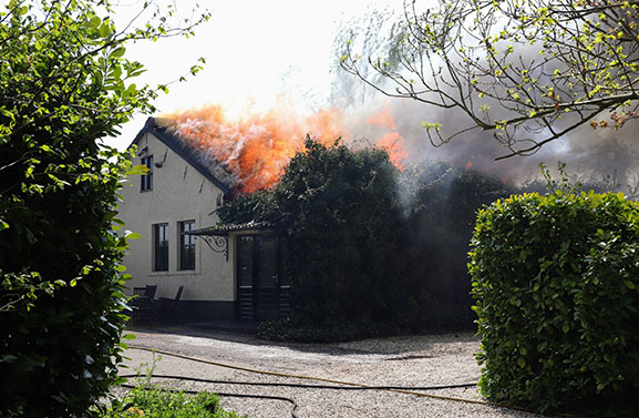 UPDATE: Grote brand bij pompoenenbedrijf De Terp in Erichem