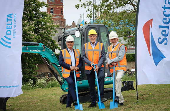 De aanleg van glasvezel is begonnen in de gemeente Buren