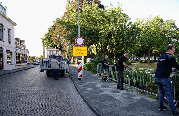 Voorbereidingen voor het leggen van de fruitmozaïeken in Tiel zijn begonnen