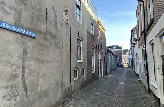 Metamorfose Vierheemskinderstraatje tot kunstwerk start maandag