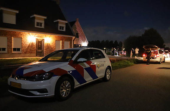 Beschieting en explosief Haaften in Opsporing Verzocht