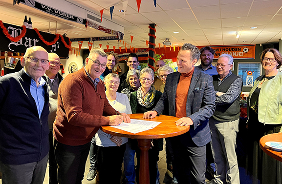 Gemeente en bestuur dorpshuis De Koets willen ontmoetingsplek open houden