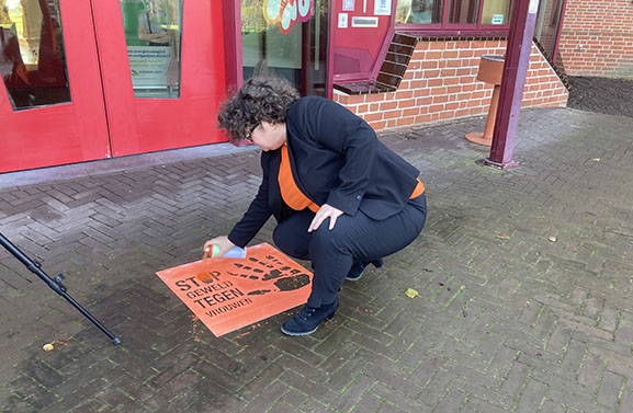 Gemeente Buren steunt campagne Orange the World