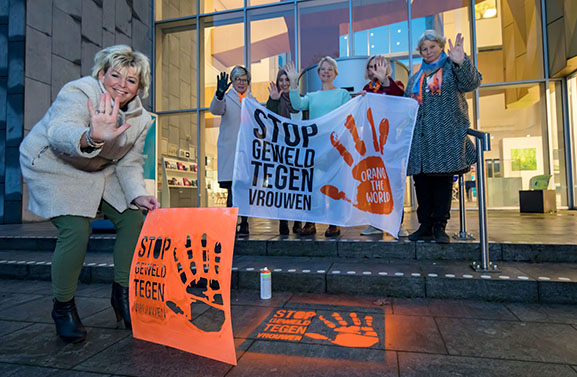 Tiel steunt campagne Orange the World
