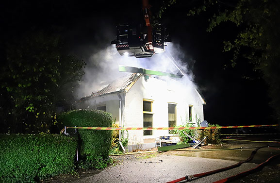 Bedrijfswoning op Camping In Den Boomgaard getroffen door brand