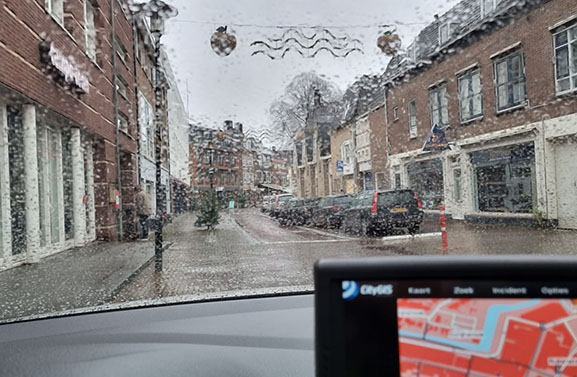 Automobilist rijdt met meer dan 120 km/u door centrum Tiel