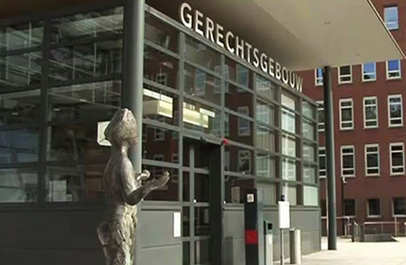 Man die overbuurmeisjes in Vianen betastte moet de cel in