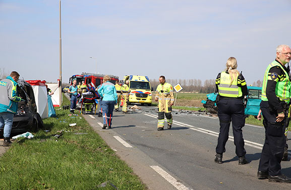 Dode en twee gewonden bij ernstig ongeval in Vuren