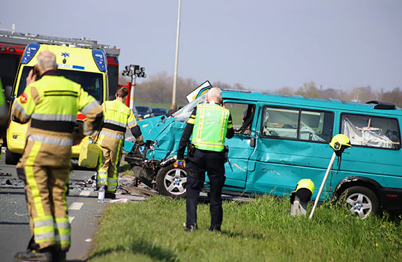 Dode en twee gewonden bij ernstig ongeval in Vuren