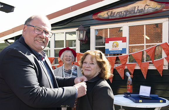 Lintjesregen in de gemeente Buren: zeven Koninklijke Onderscheidingen