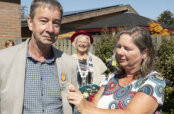 Lintjesregen in de gemeente Buren: zeven Koninklijke Onderscheidingen