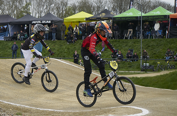 BMX Topcompetitiewedstrijd bij TFCC de Weirijders in Tiel