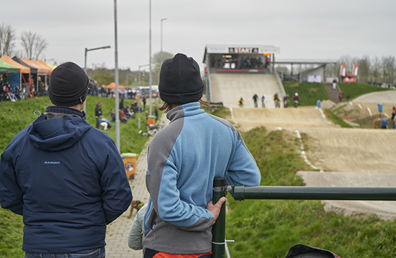 BMX Topcompetitiewedstrijd bij TFCC de Weirijders in Tiel