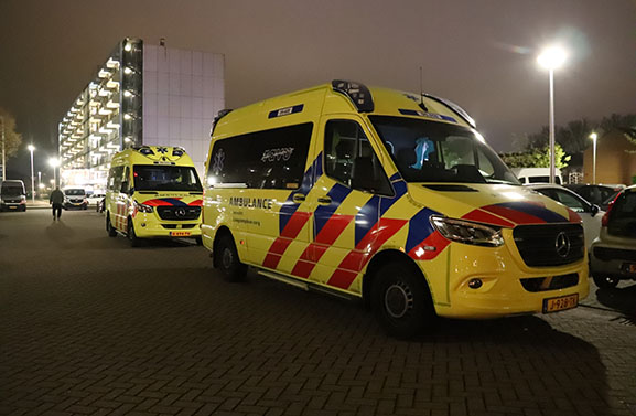 Brand in appartementengebouw Vianen, twee katten gered