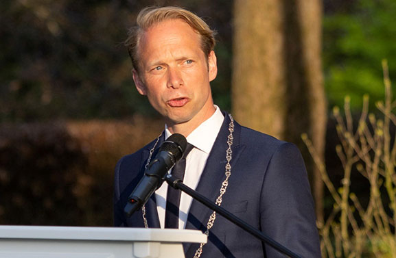 Burgemeester van Grootheest roept op om voor elkaar open te blijven staan