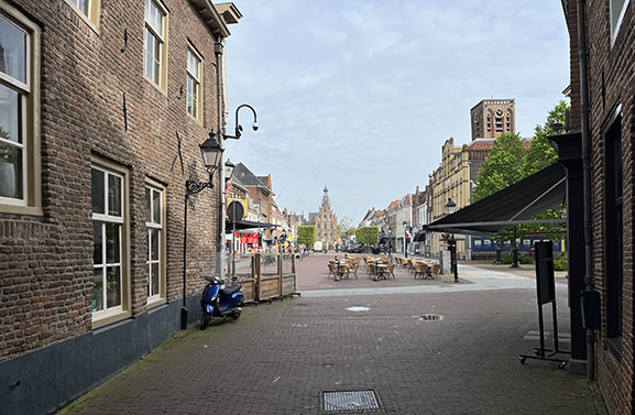 Beperkt parkeren op Markt in Culemborg tijdens uitvaartdiensten kan weer