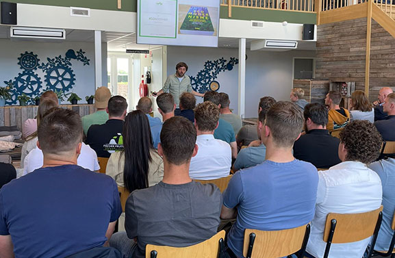 Eerste Young Fruit Pro's Fruitcafé op Fruit Tech Campus Geldermalsen