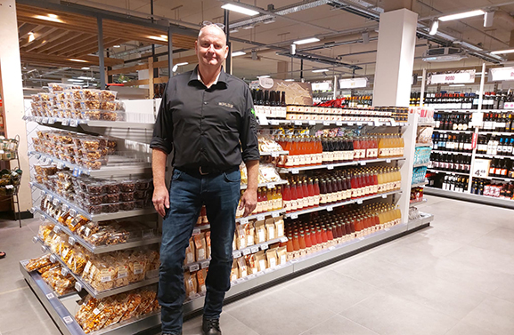 Nieuwe Plus-supermarkt op Chopinplein Culemborg opent -eindelijk- zijn deur