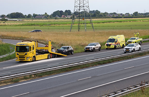 Persoon gewond bij ongeval op de A15 bij Tiel