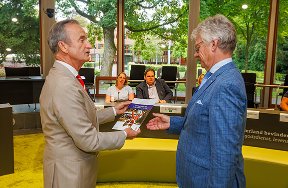 Zoektocht naar nieuwe burgemeester in Tiel officieel begonnen