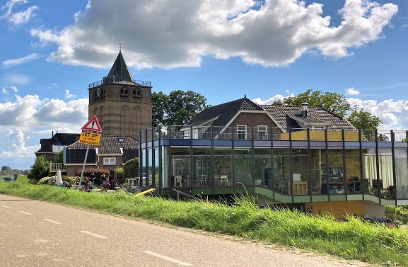 Markante gebouwen 13: De Dikke Toren in Varik