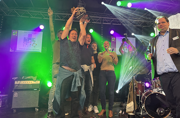 Buren wint ook Corso by Night, publieksprijs gaat naar Maas en Waal