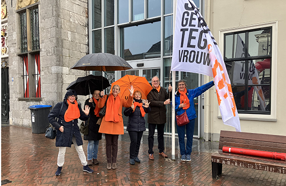 Gemeentenhuizen Vijfheerenlanden kleuren oranje om geweld tegen vrouwen