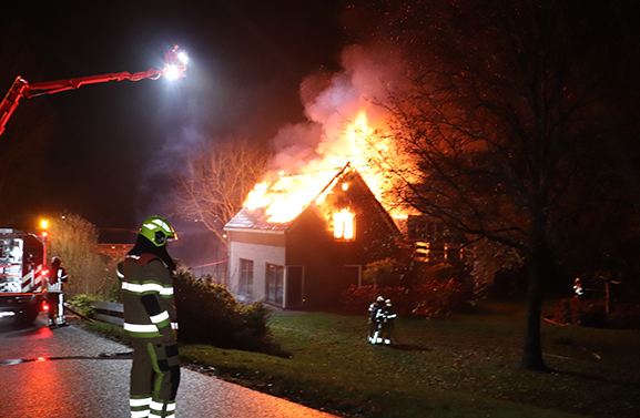 Gedupeerd echtpaar woningbrand Culemborg denkt voorzichtig aan nieuwbouw