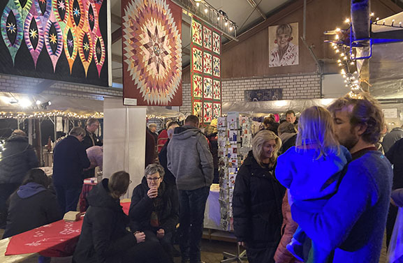 Kerstmarkt in Heesselt is de weergoden te slim af