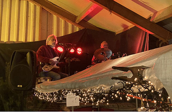 Kerstmarkt in Heesselt is de weergoden te slim af