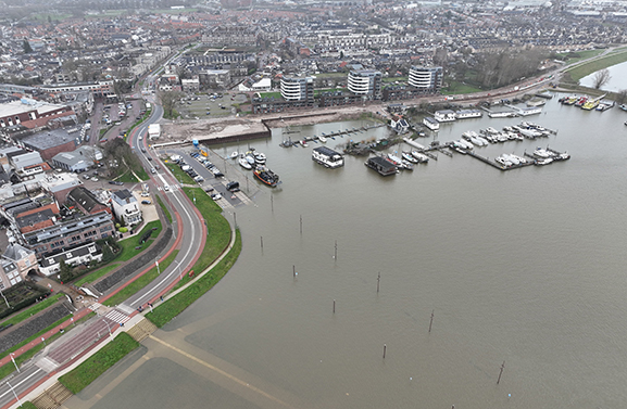 Hoog water in het Rivierengebied, waterschap verwacht geen grote problemen