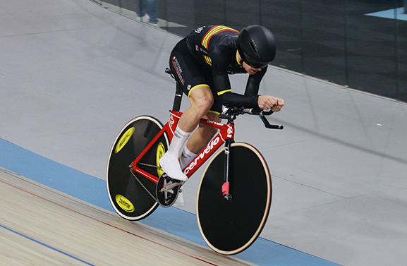 Sander Schoots uit Tiel wint 2x goud op NK baanwielrennen