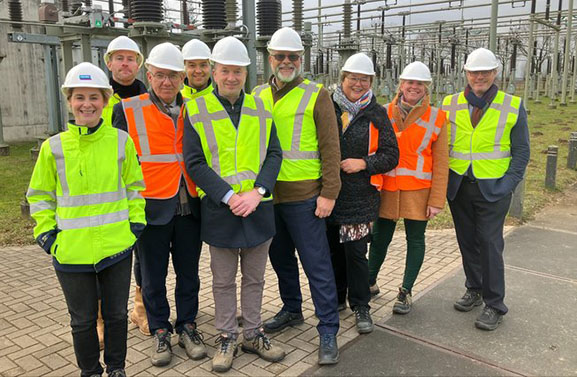 College op werkbezoek bij elektriciteitsstation in Dodewaard