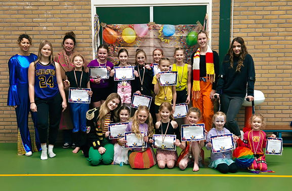 DOS Sportief turnt in carnavalssfeertje